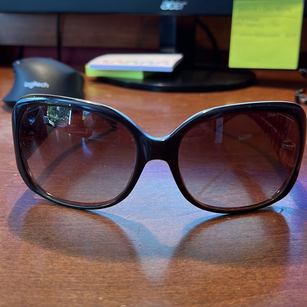 Tory Burch sunglasses, like new!
